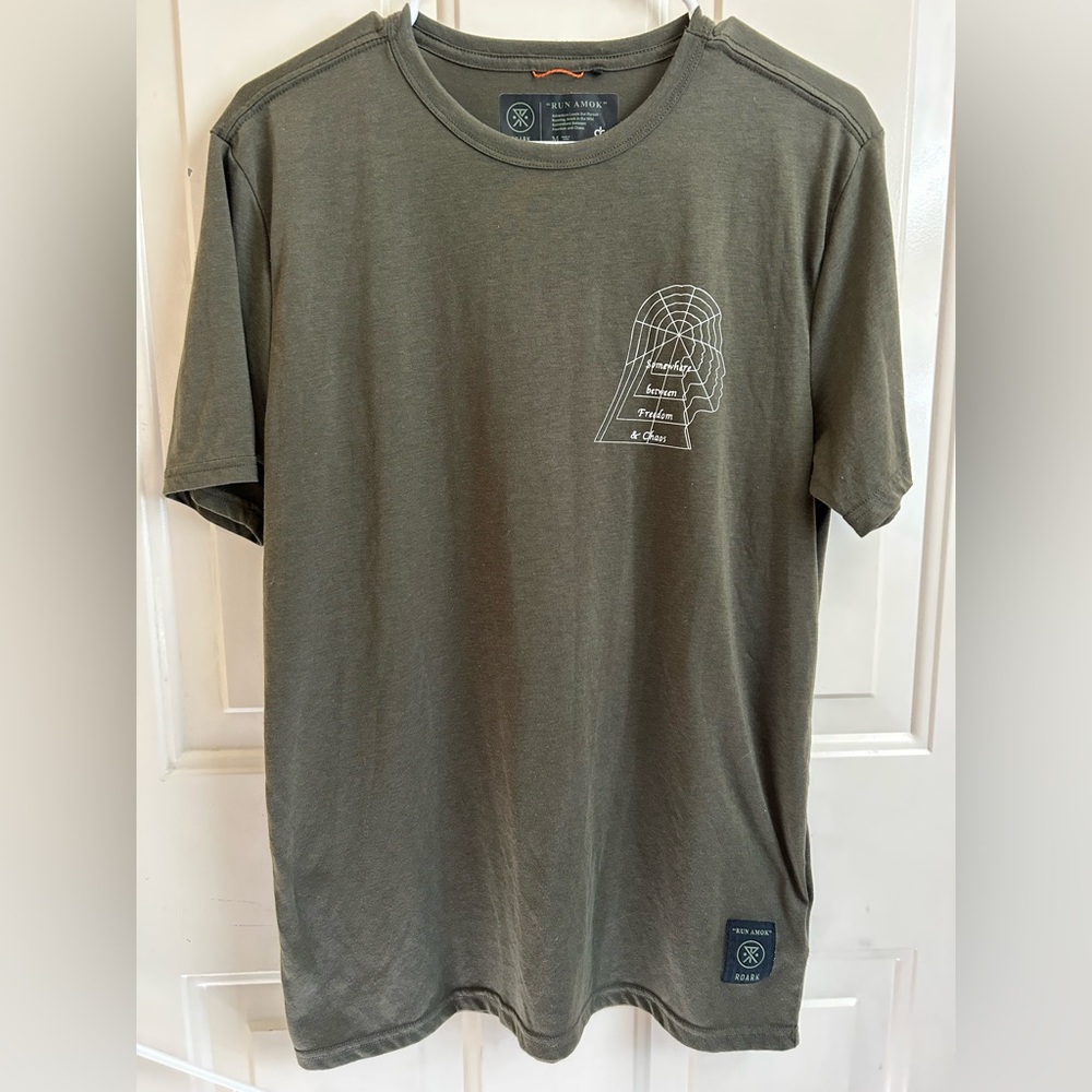 Roark Run A‎ Mock Olive Graphic Tee Freedom and Chaos - Medium